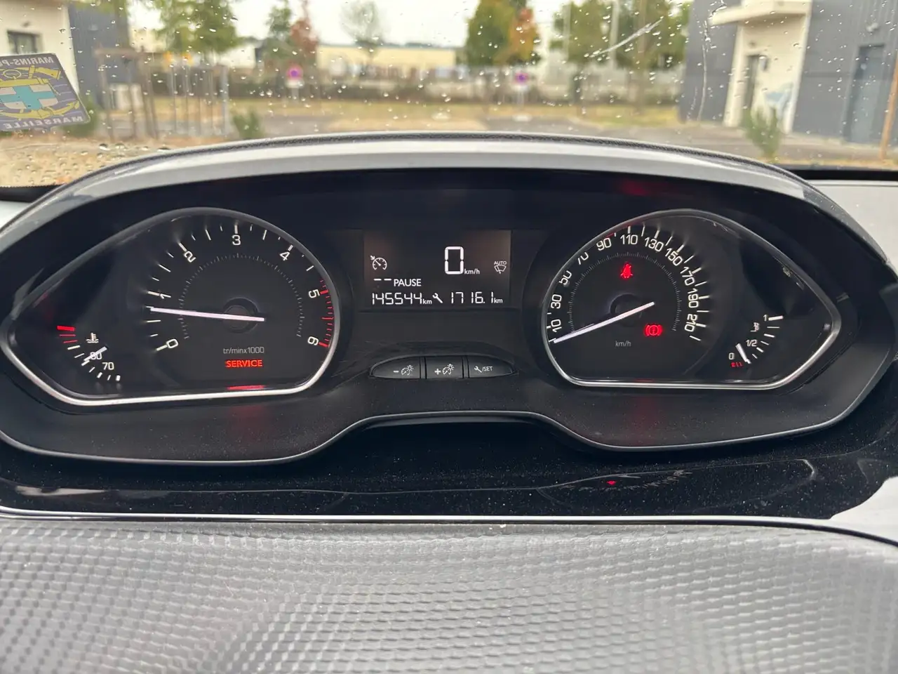 Peugeot 208 208 — photo 14