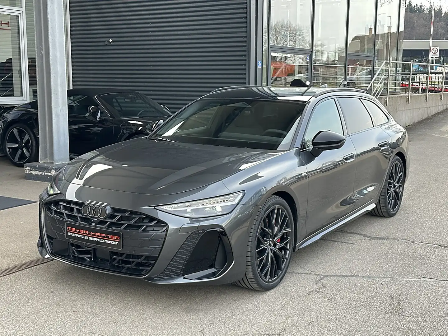 Audi A6 Avant Quattro S-Line Grau - 1