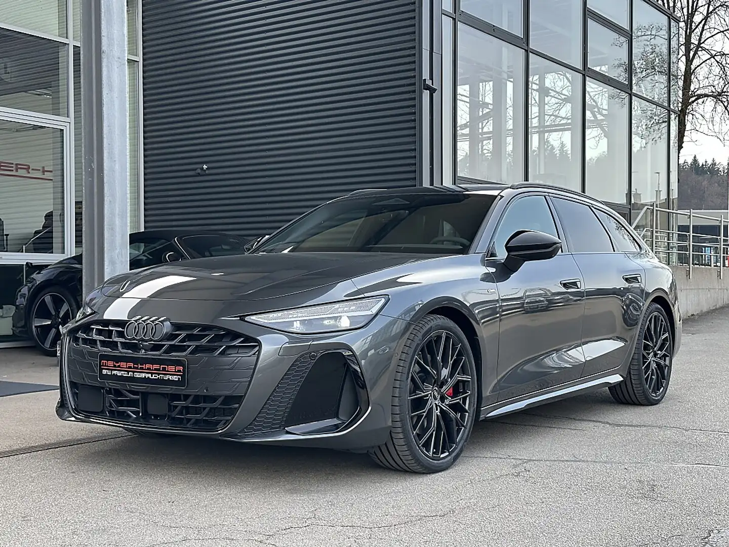 Audi A6 Avant Quattro S-Line Grau - 2