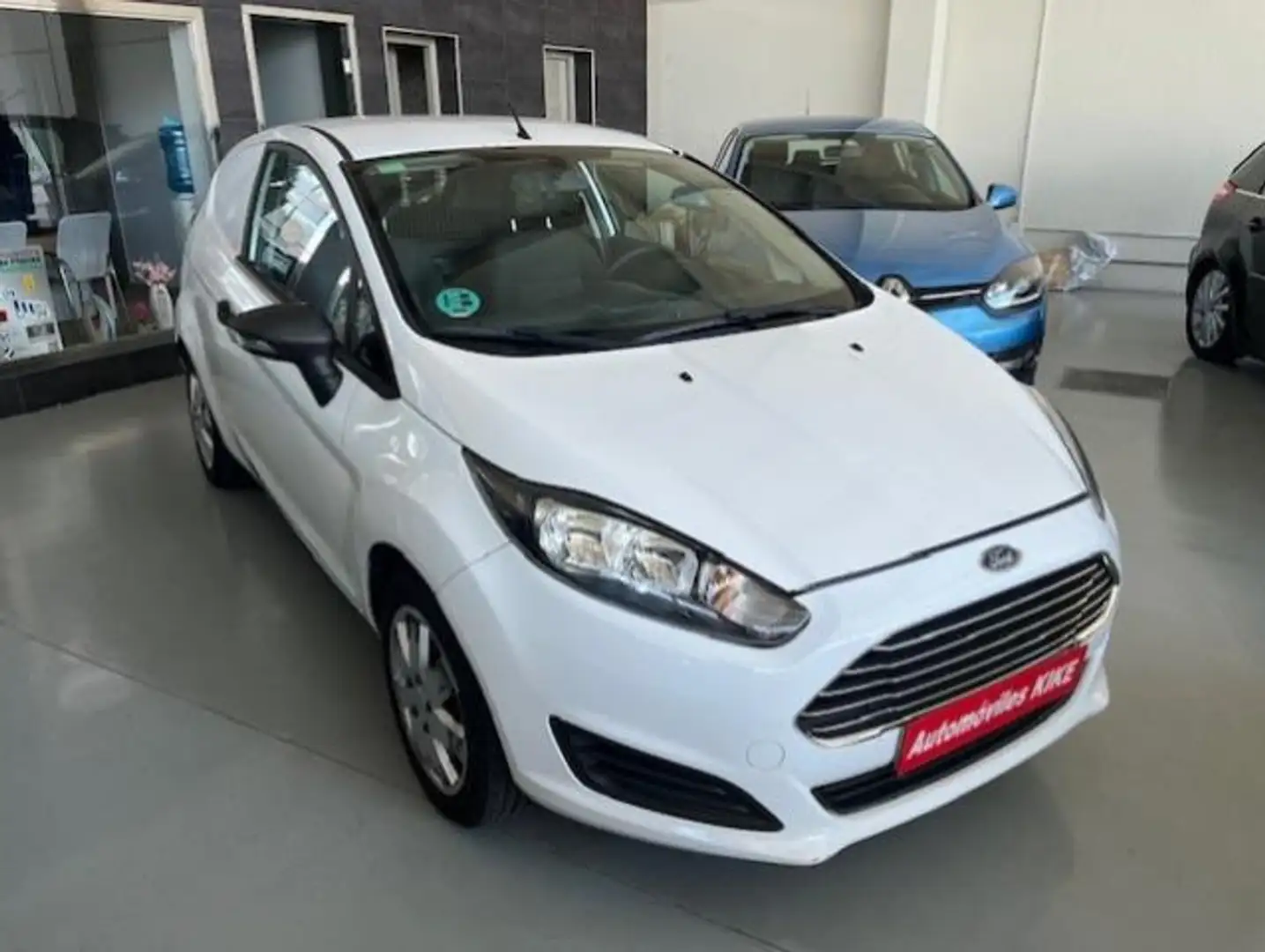 Ford Fiesta Berlina 95cv Manual de 3 Puertas Blanc - 2