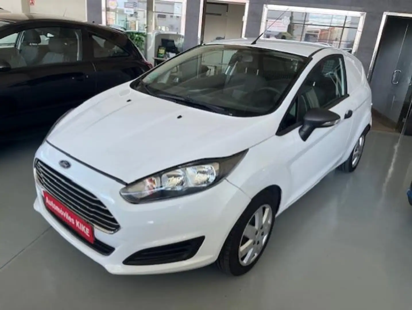 Ford Fiesta Berlina 95cv Manual de 3 Puertas Blanc - 1