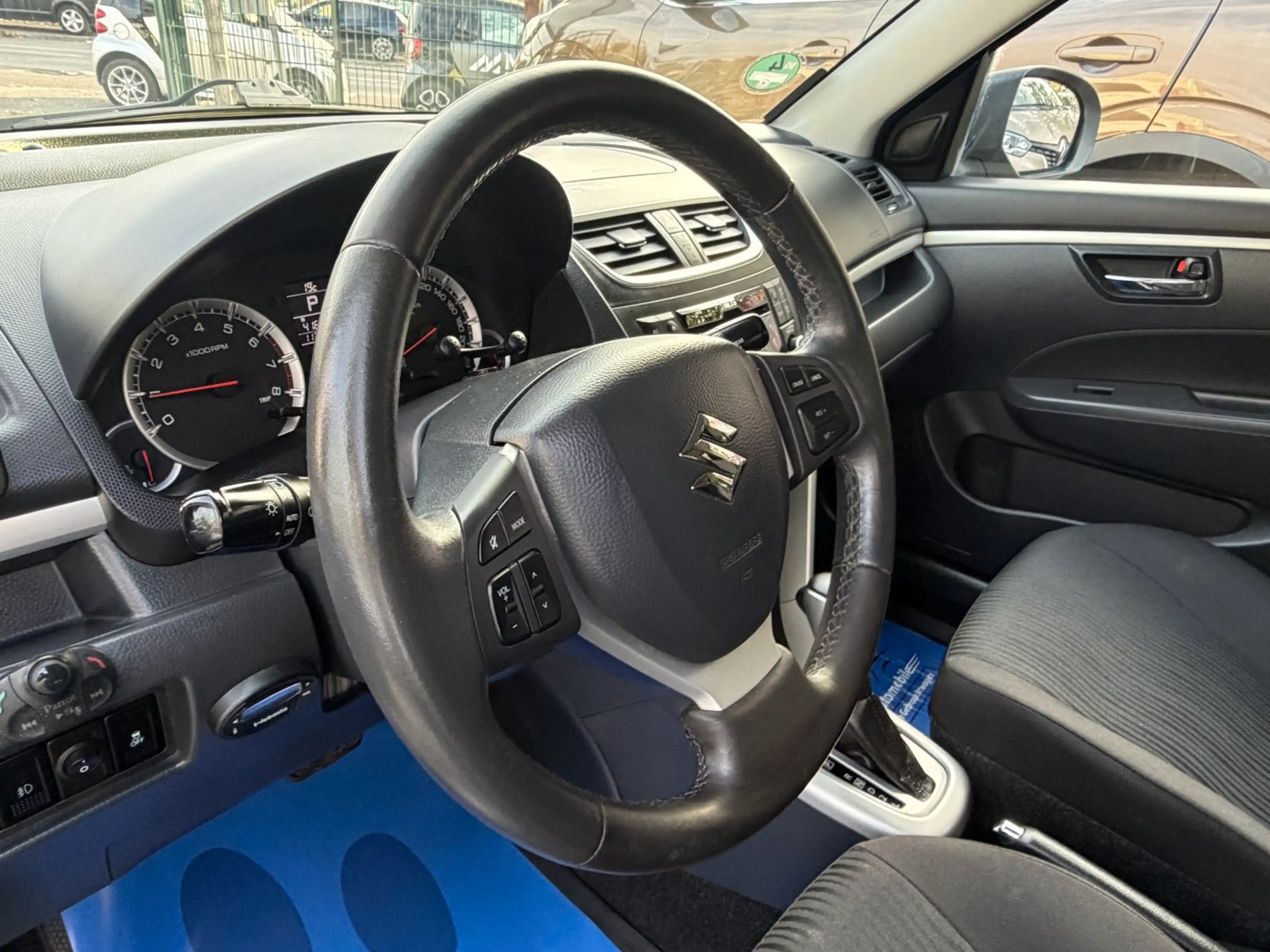 Suzuki Swift Comfort*2.HD*Aut*STHZ*SHZ*PDC*TÜV NEU — photo 14