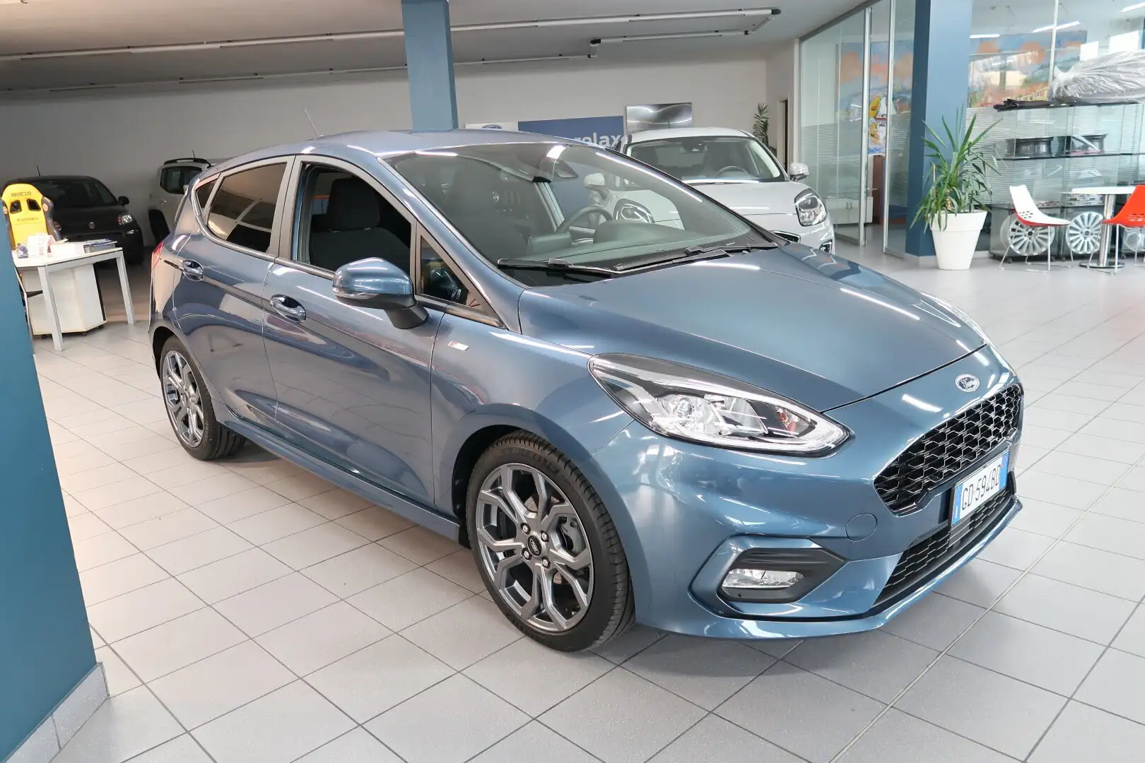 Ford Fiesta 1.0 ECB Hybrid 125 CV 5 porte ST-Line Bleu - 1
