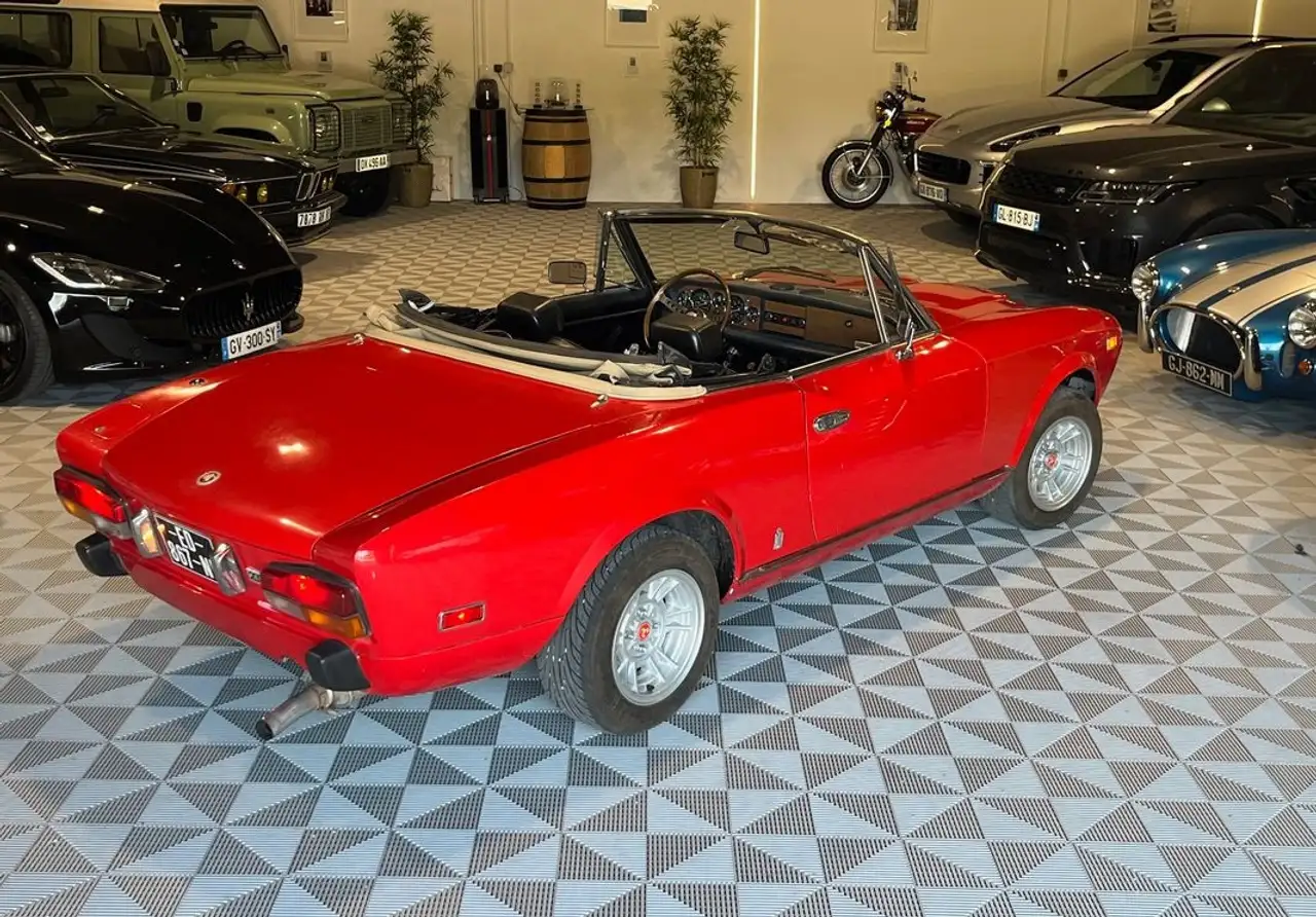 Fiat 124 Spider, foto 4