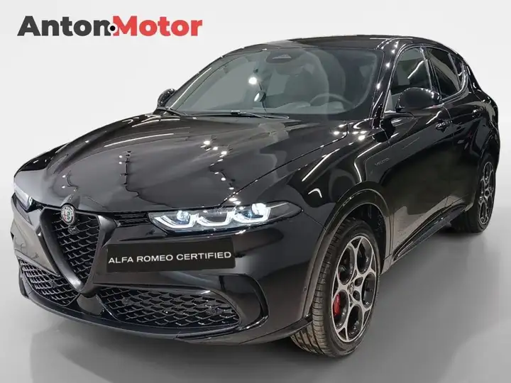 Alfa Romeo Tonale PHEV Q4 VELOCE 2025
