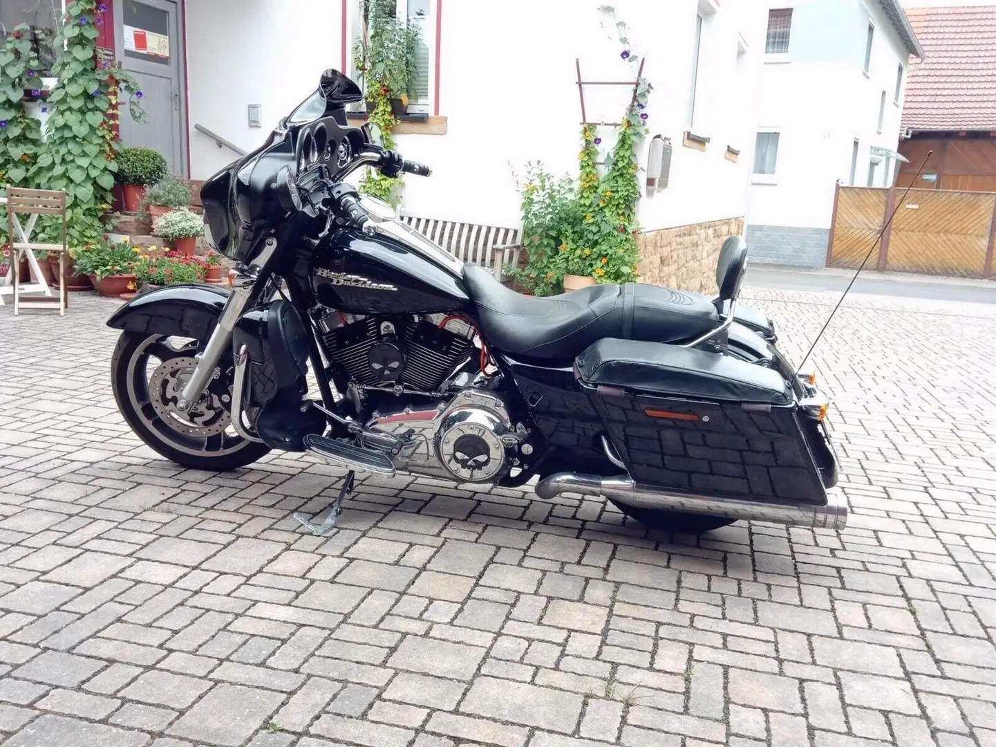 Harley-Davidson Street Glide FLHX mit Jekyll Auspuff Schwarz - 1