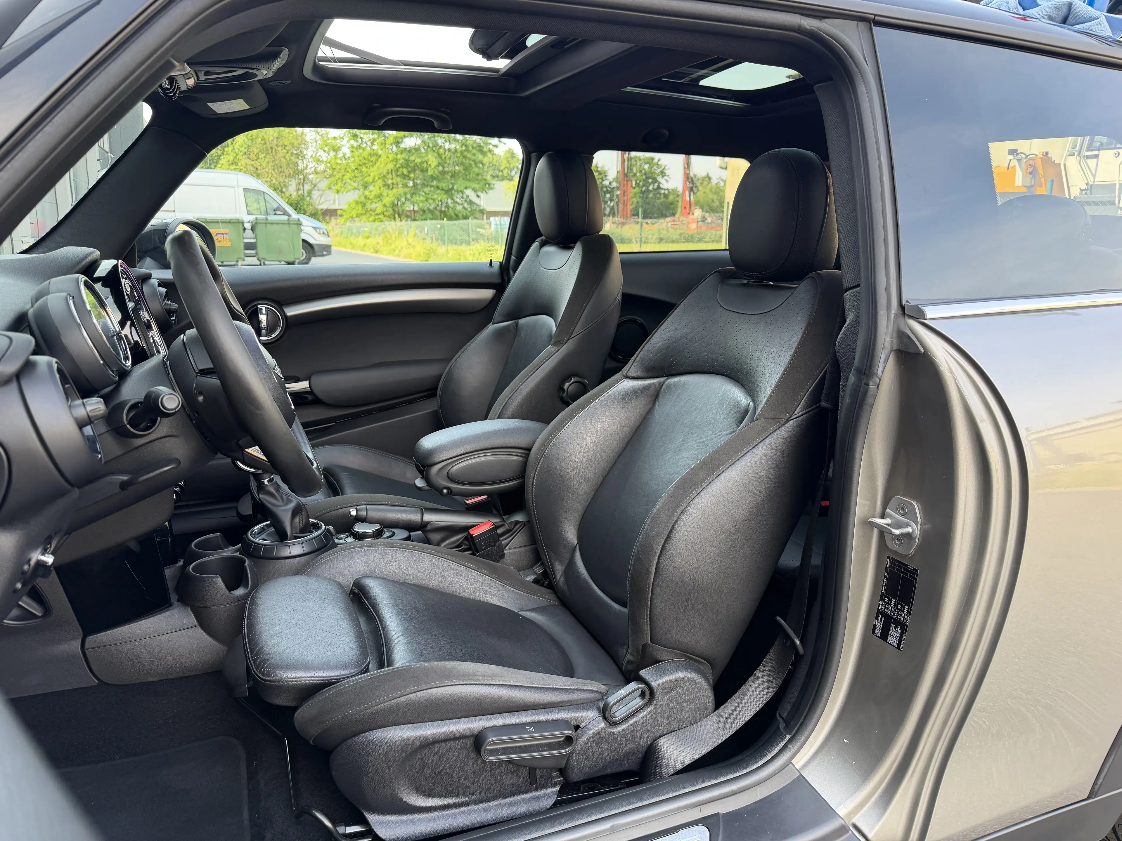 MINI Cooper D Mini 1.5 DA Cooper*Pano*Xenon*Led*Pro Navi*Garanti — photo 14