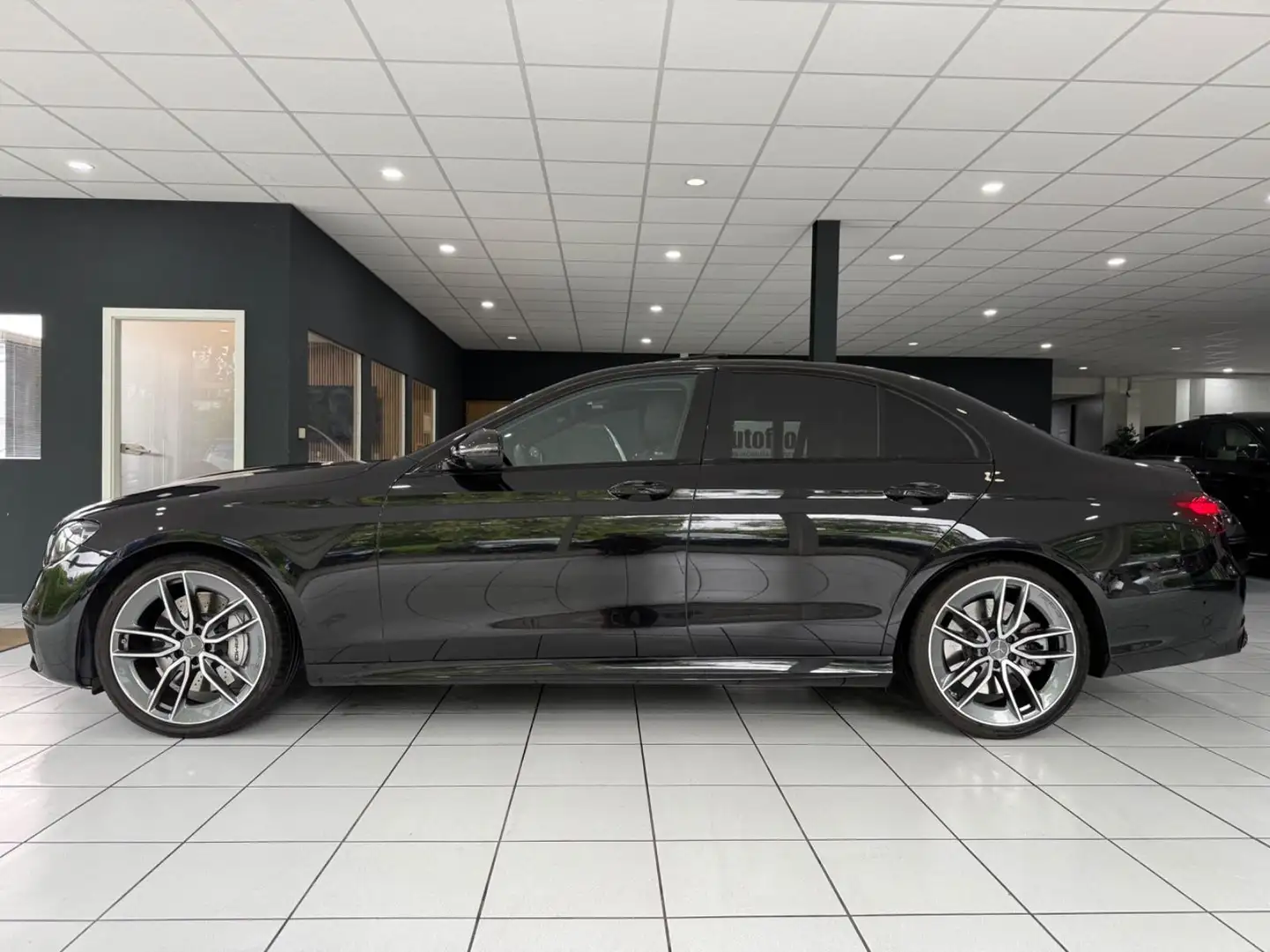 Mercedes-Benz E 53 AMG 4M+*WIDESC*PERF-AGA*MULTI-B*DISTR+*360° Schwarz - 2