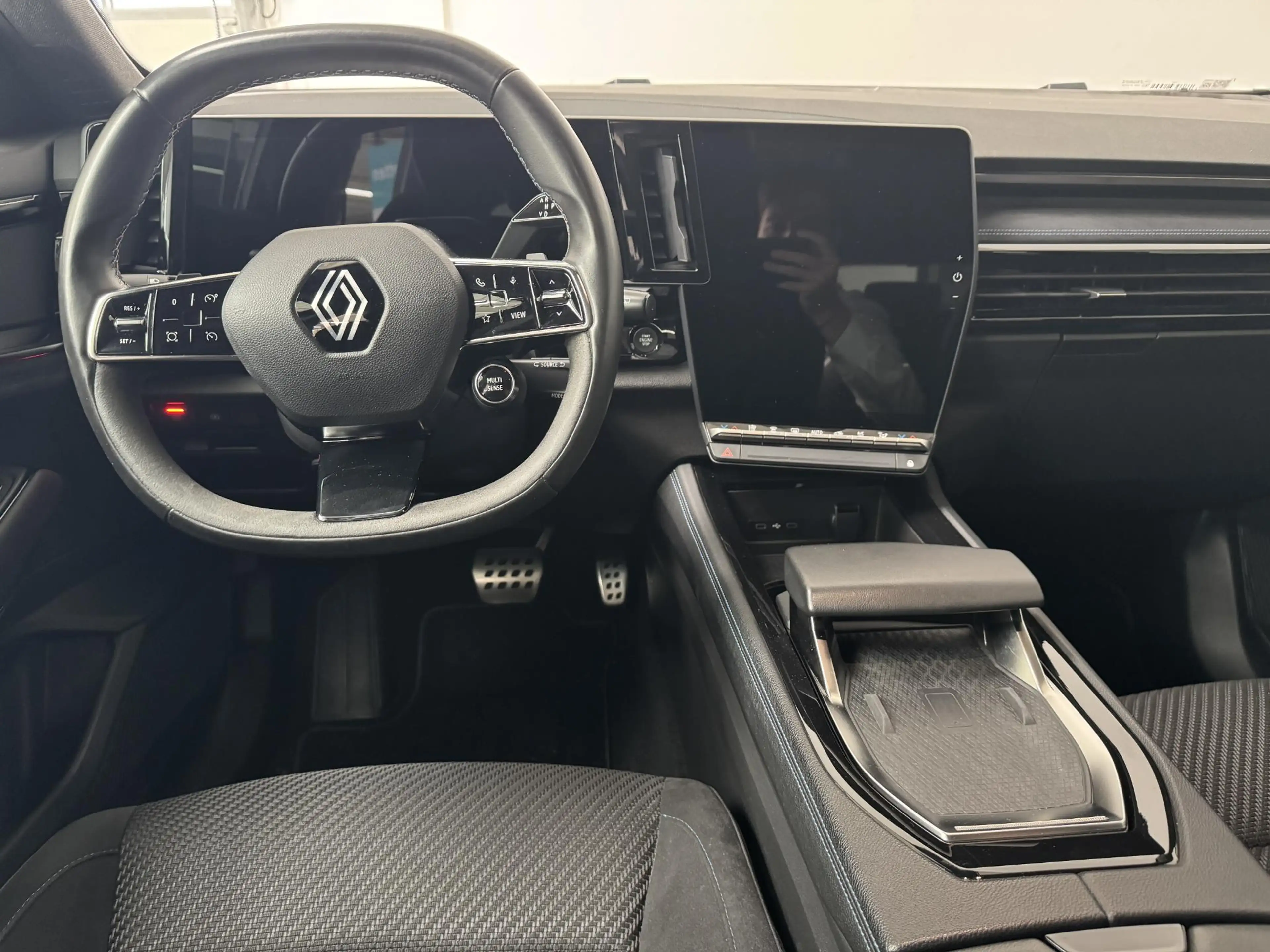 Renault Austral 1.2 E-Tech full hybrid 200 Techno Esprit Alpine | — photo 10