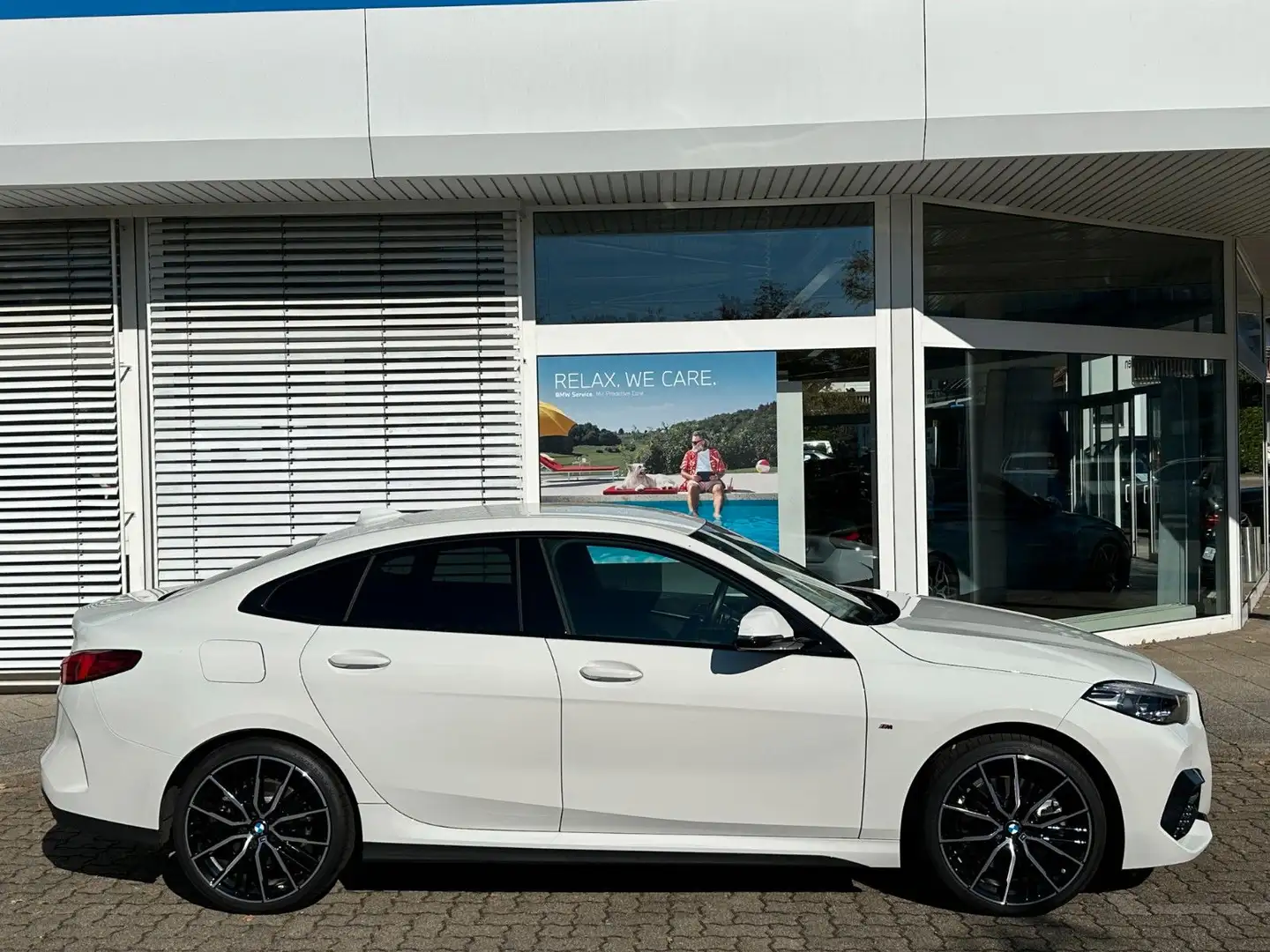 BMW 220 i Gran Coupe M Sport+LiveCo.Prof.+adap.LED++ Weiß - 2