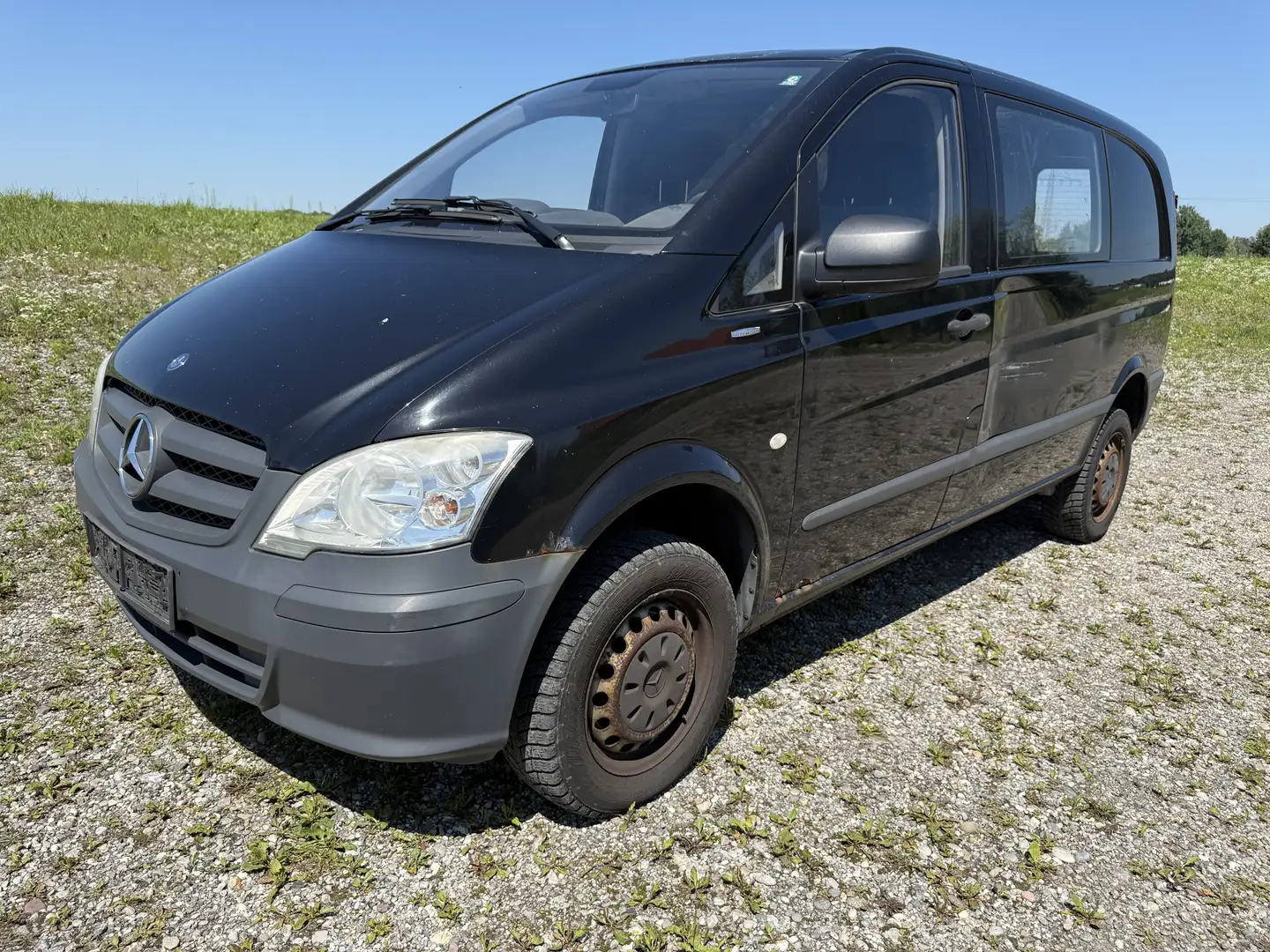Mercedes-Benz Vito 113 CDI 4MATIC Kompakt Aut. Noir - 1