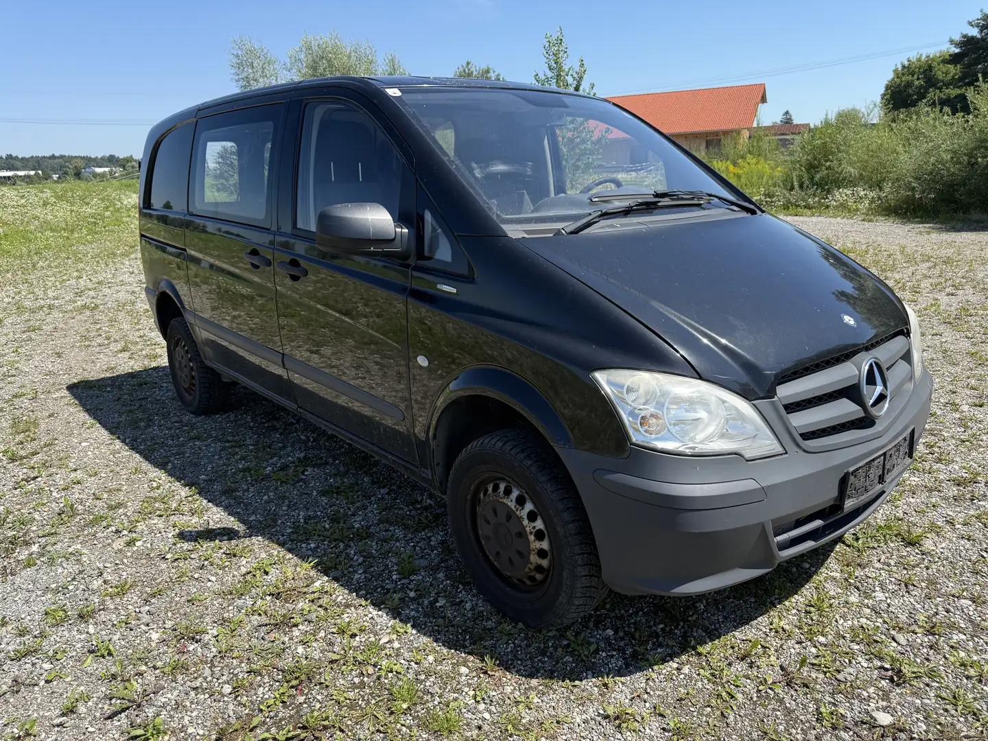 Mercedes-Benz Vito 113 CDI 4MATIC Kompakt Aut. Schwarz - 2