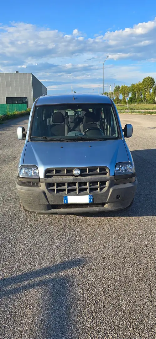 Fiat Doblo Doblo 1.6 Family 7 posti GPL Kék - 1