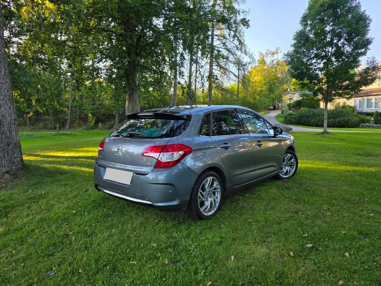 Citroen C4 e-HDi 110 Airdream Exclusive   BMP6