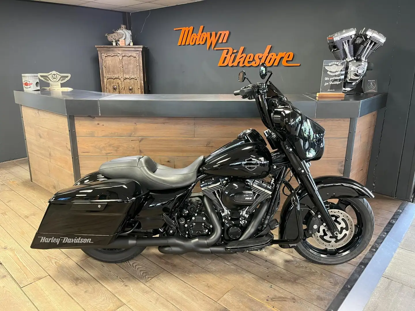 Harley-Davidson Street Glide FLHX 103Ci Streetglide Black Edition Vance & Hines Noir - 1