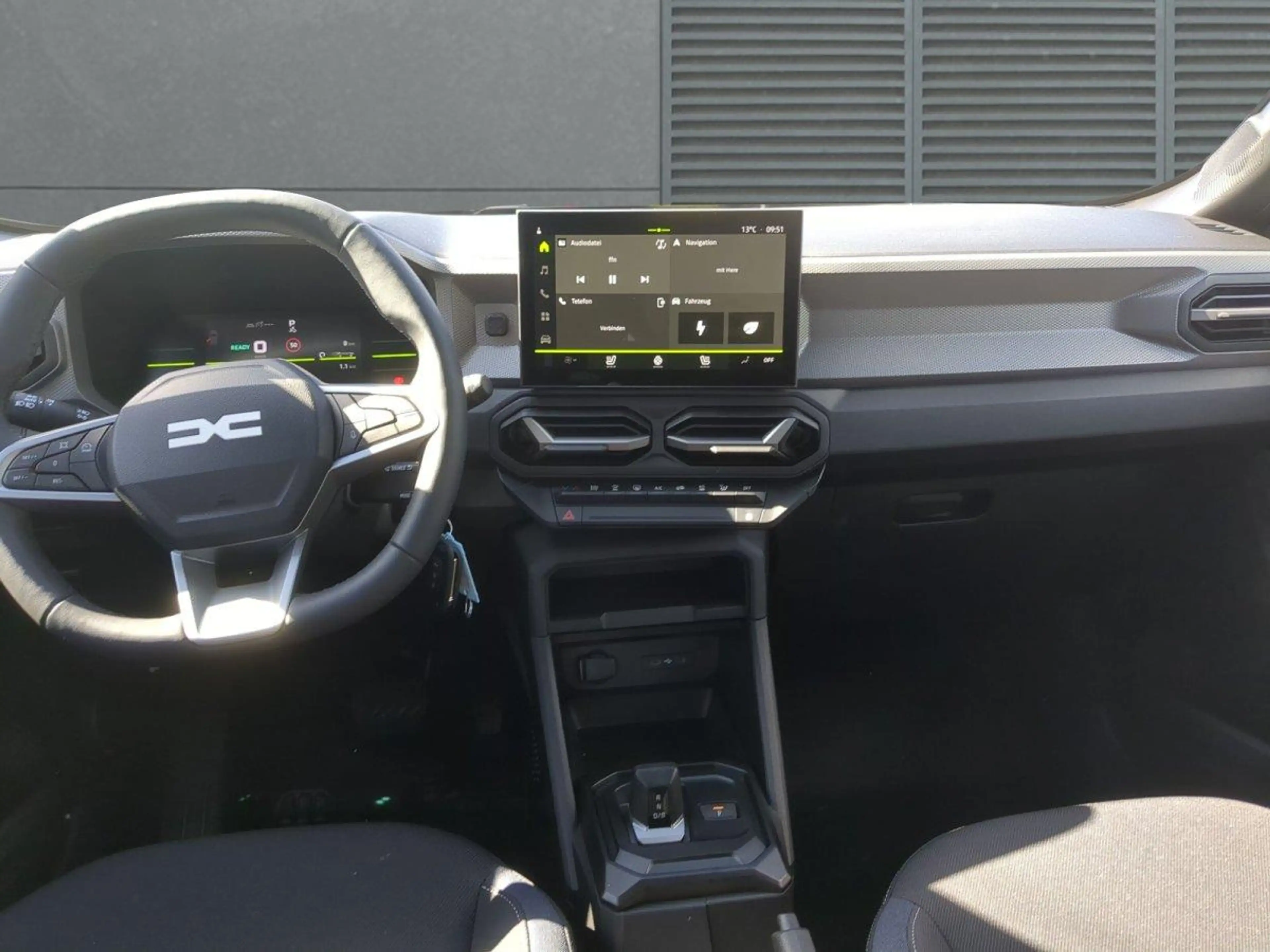 Dacia Duster Expression SHZ LKHZ Navi Hybrid 155 116 kW (158... — photo 5