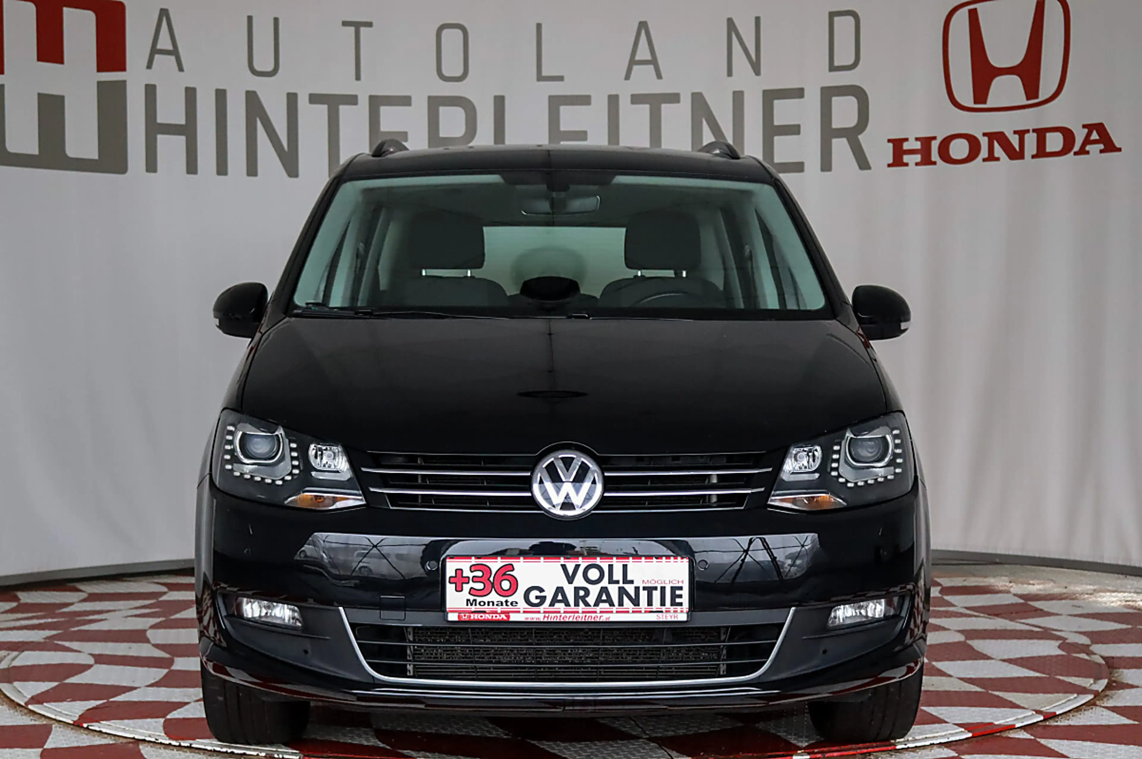 Volkswagen Sharan Business 2,0 TDI / NAVI / ACC / BI-XENON — photo 5