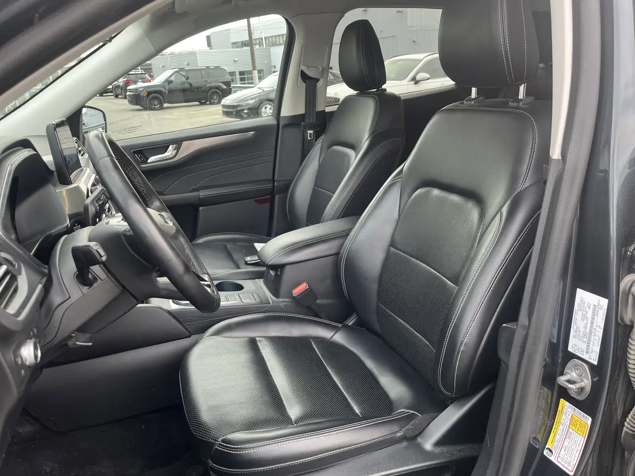Ford Escape снимка Ford Escape