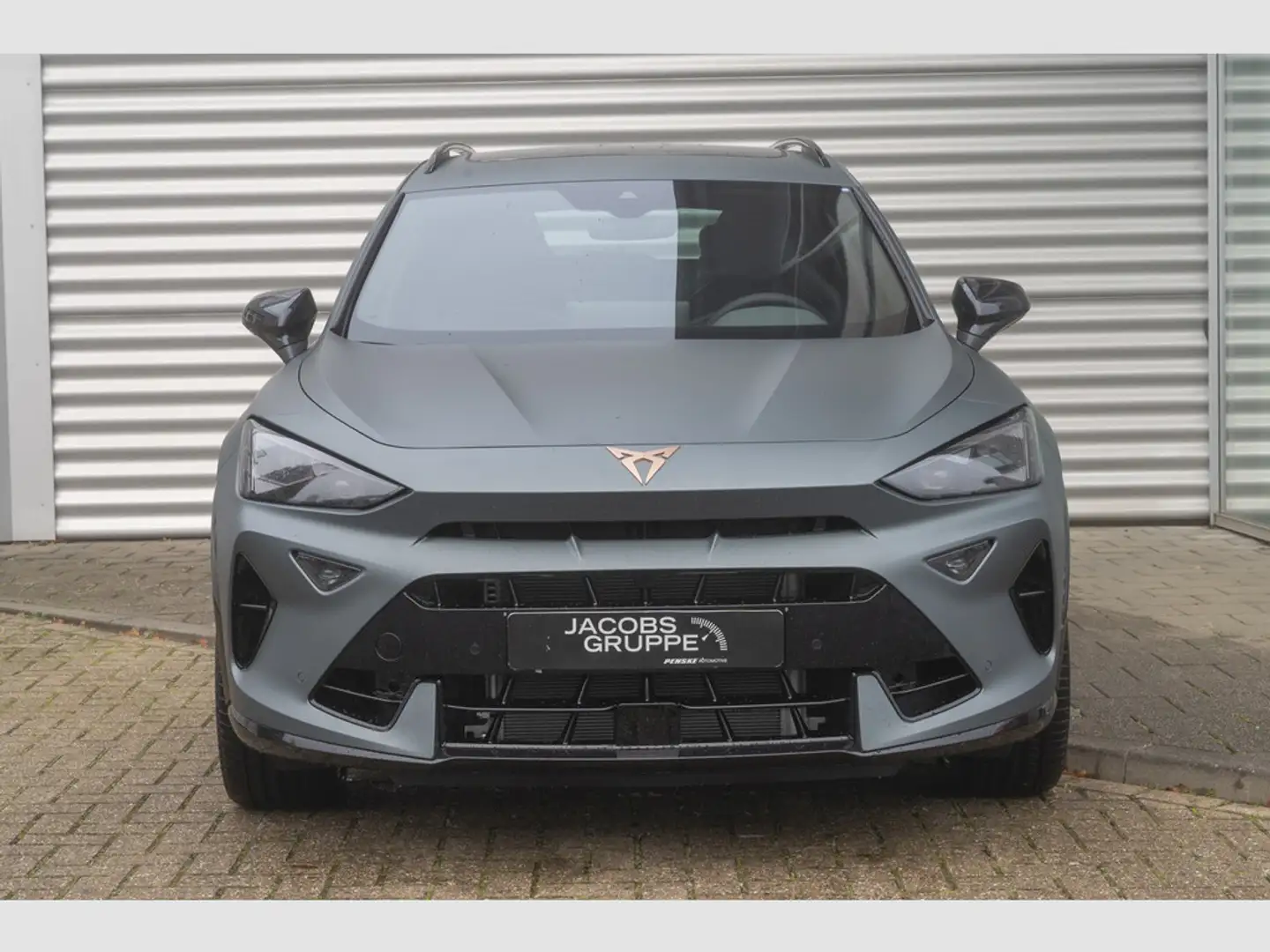 SEAT Grau - 2