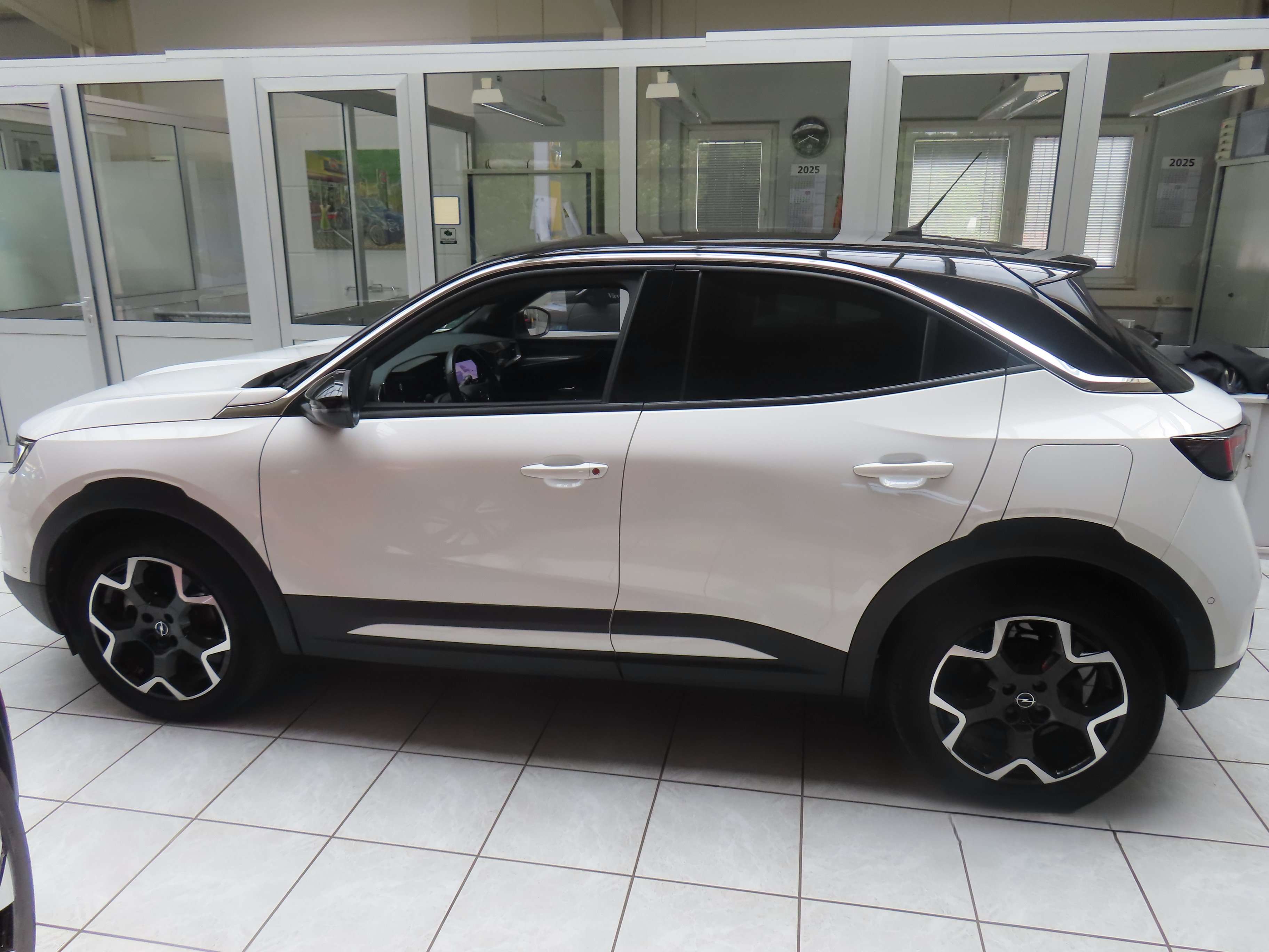 Opel Mokka E