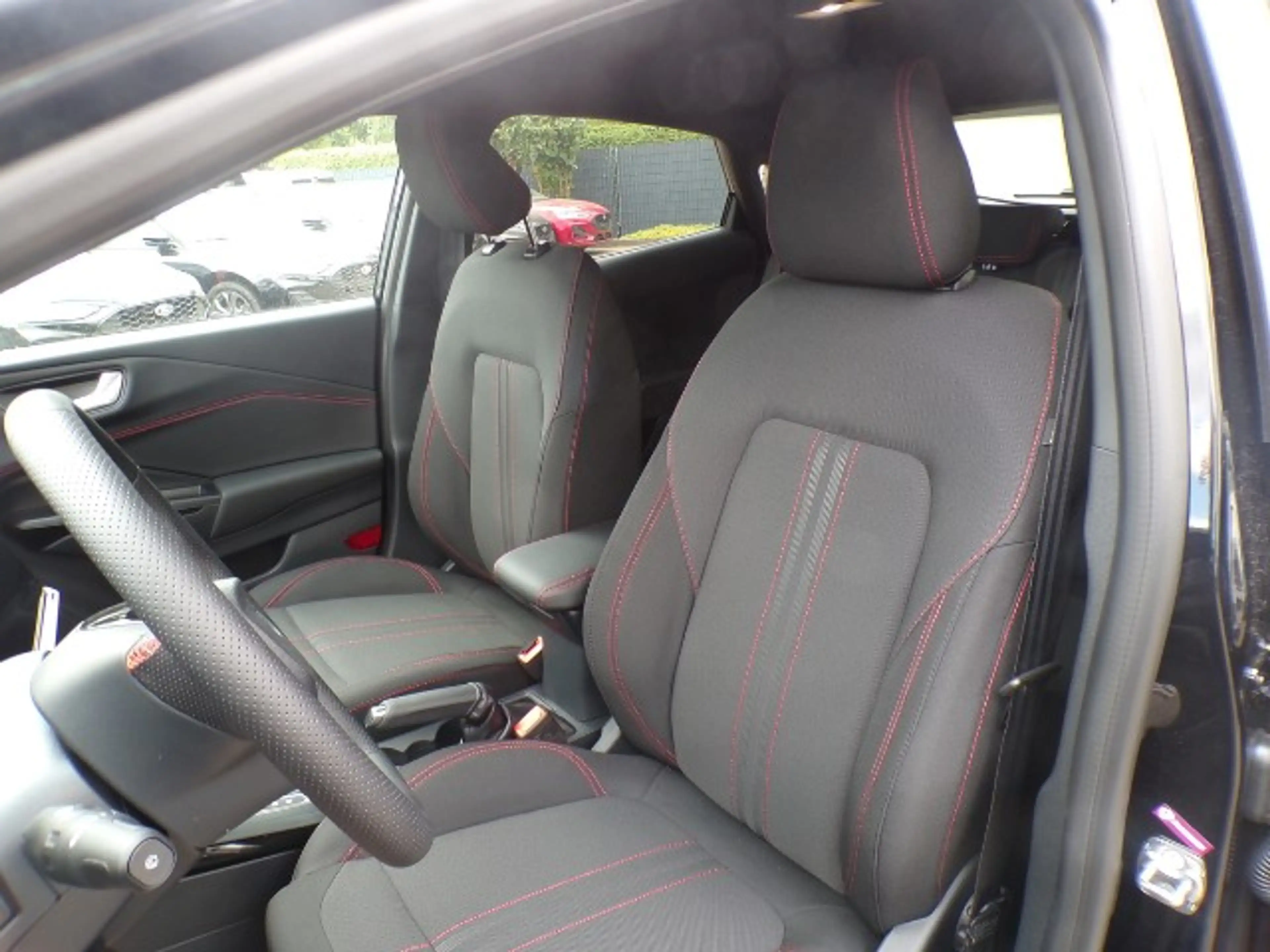 Ford Puma ST Line Automatik 5 Jahre FGS / Winterpaket - PDC — photo 11