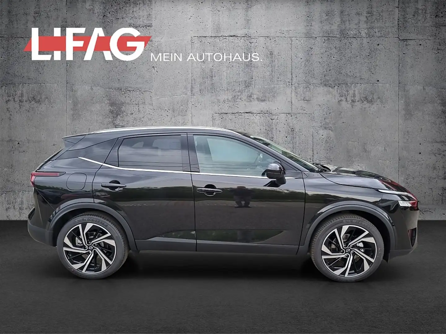 Nissan Qashqai 1,3 MHEV Tekna+ *ab € 35.990,-* Schwarz - 2