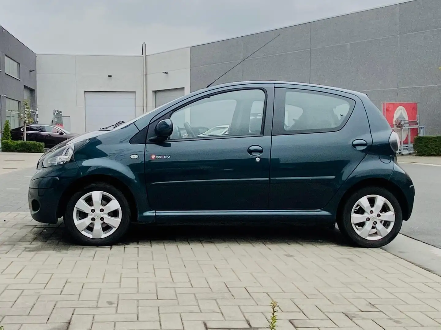 Toyota Aygo Aygo City Зелений - 2