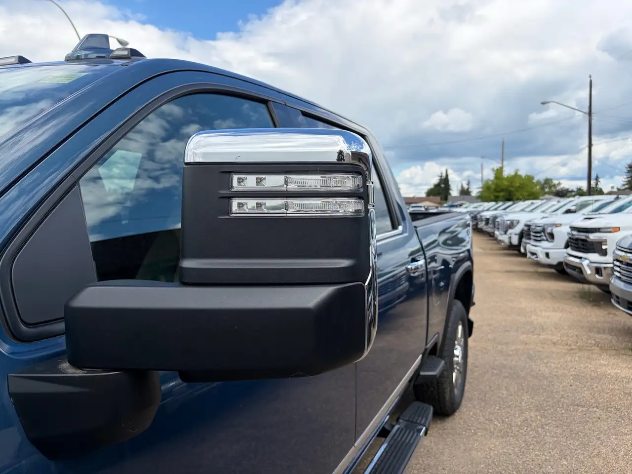 Chevrolet Silverado 3500 photo Chevrolet Silverado 3500