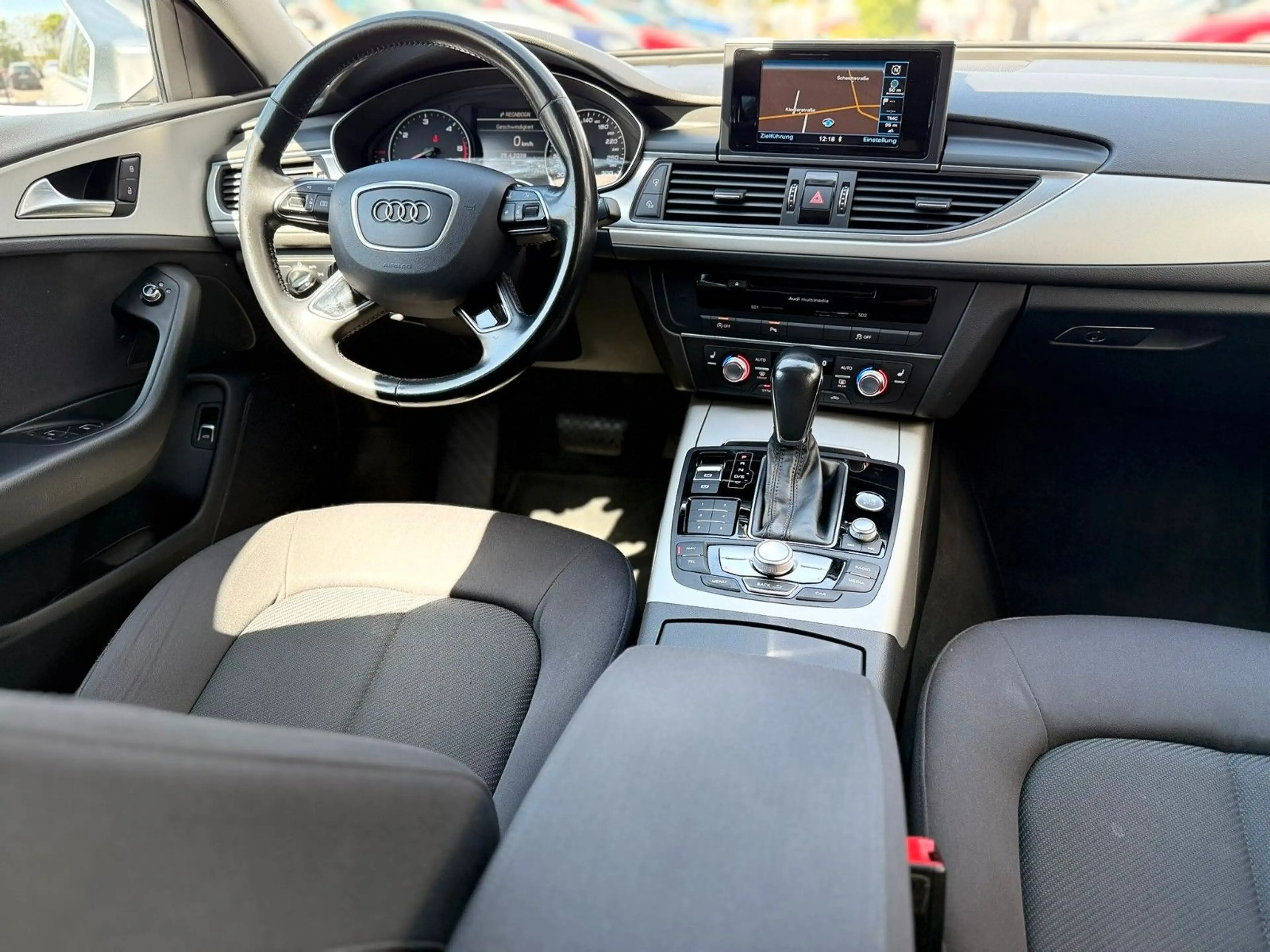 Audi A6 Avant 2.0 TDI ultra*KAMERA*AHK*TEMPOMAT*SHZG* — photo 8