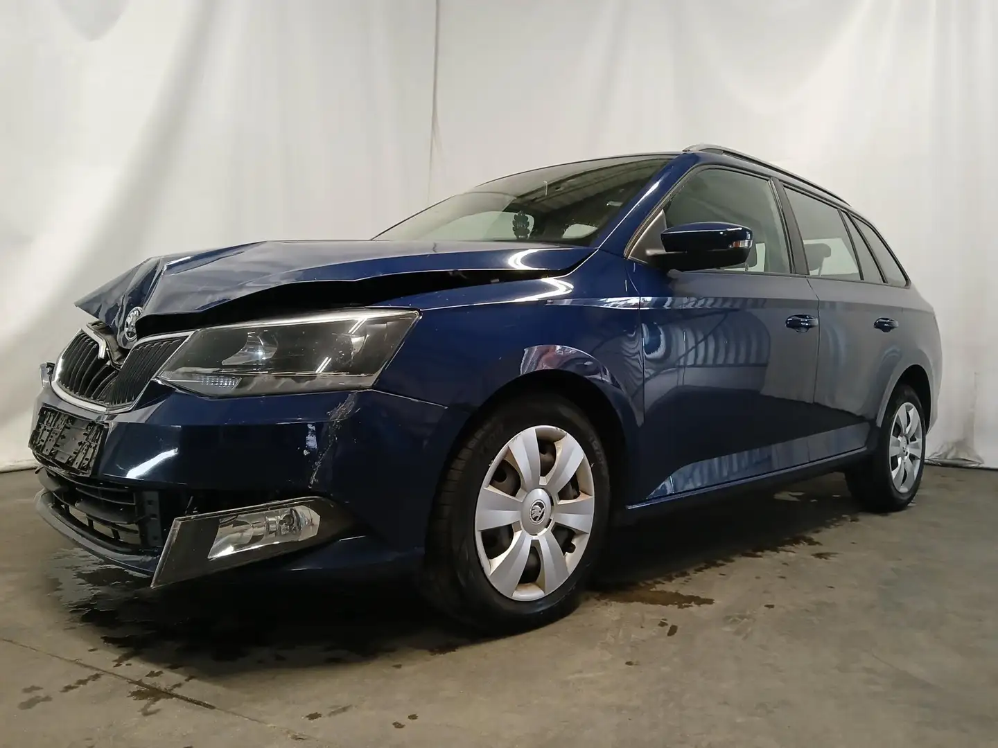 Skoda Fabia Combi 1.0 Ambition - Airco - Frontschade Blauw - 2