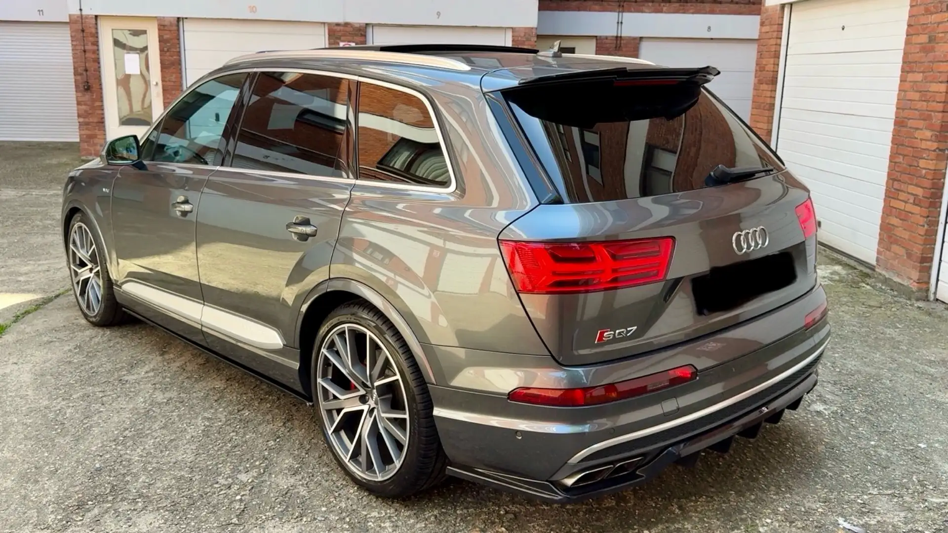 Audi SQ7 4.0 TDI 7pl Maxton Design - 2