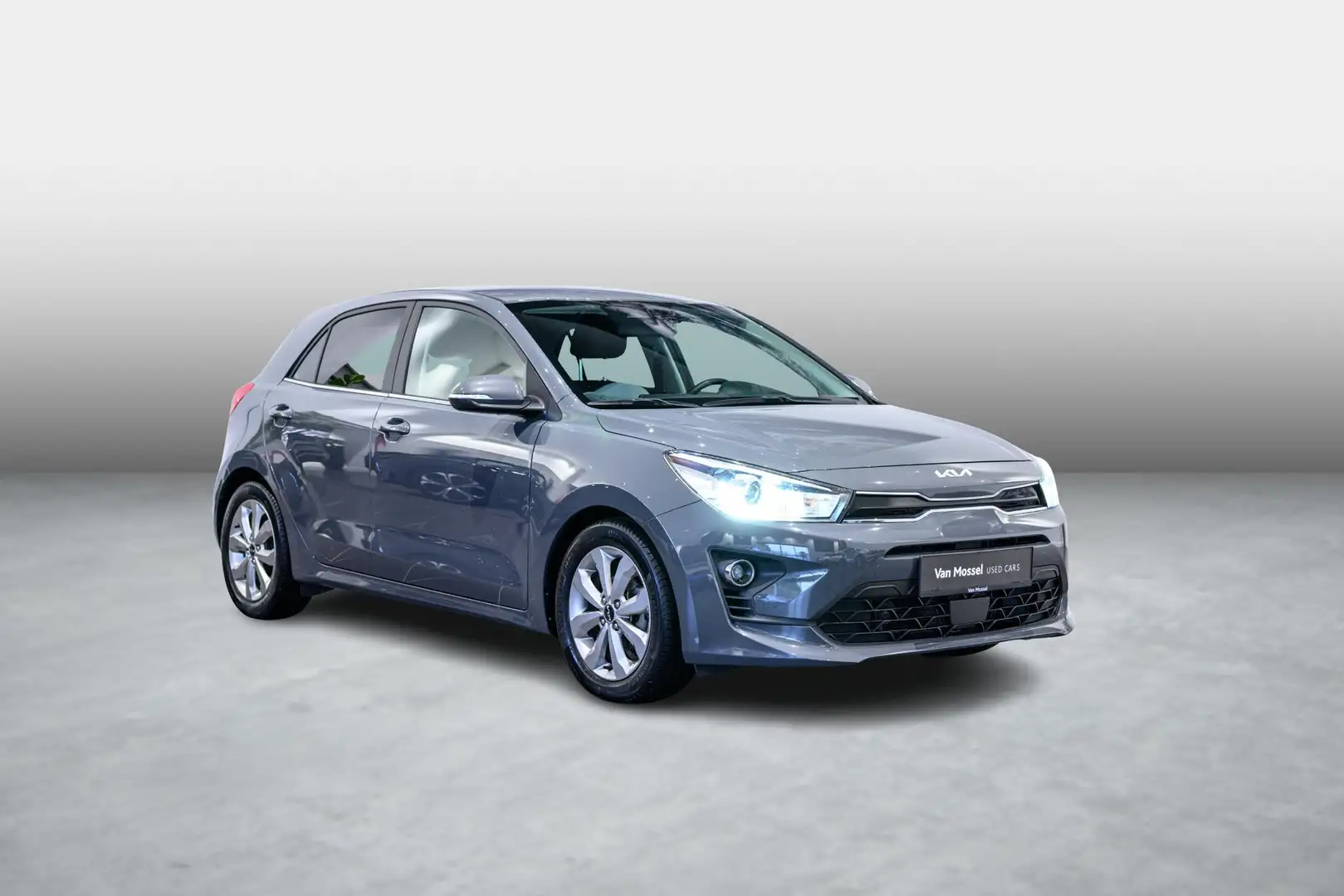 Kia Rio Pulse 1.2 ISG + Nav Pack Grijs - 2