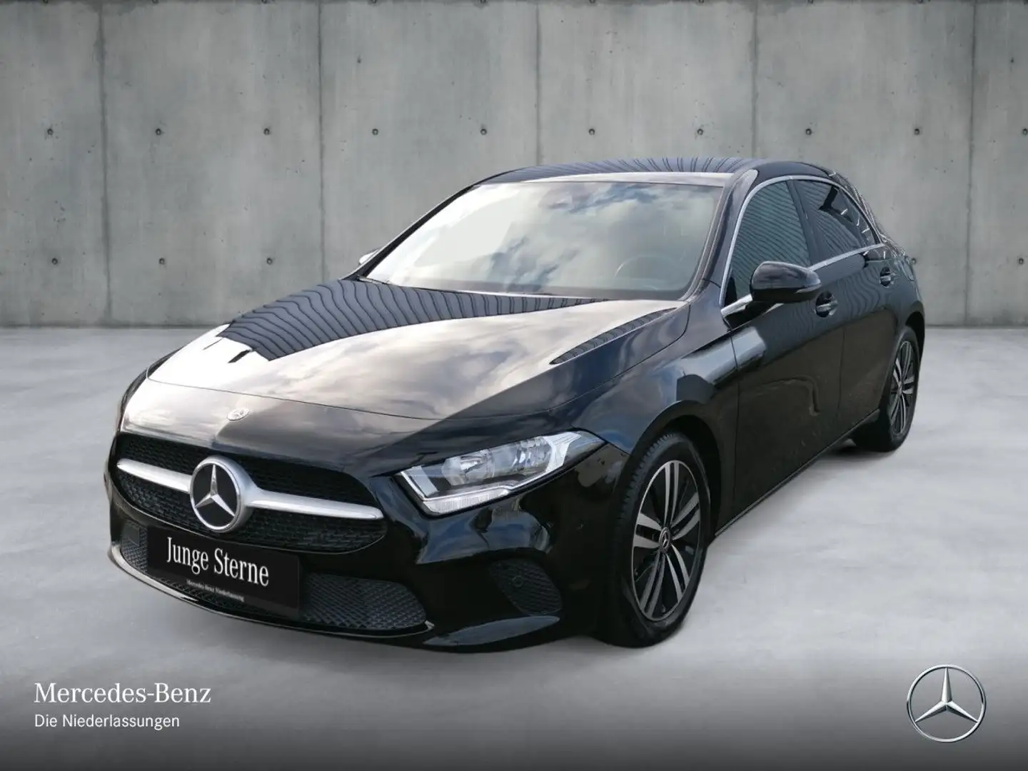 Mercedes-Benz A 180 d PROGRESSIVE Schwarz - 2