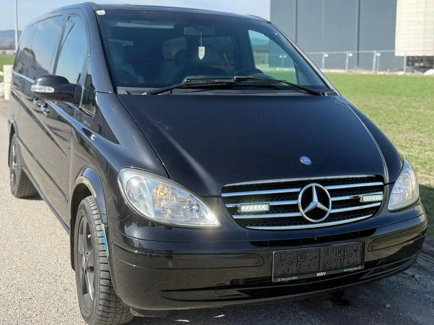 Mercedes-Benz Viano Viano Ambiente lang 3,0 CDI Aut. Ambiente Schwarz - 2