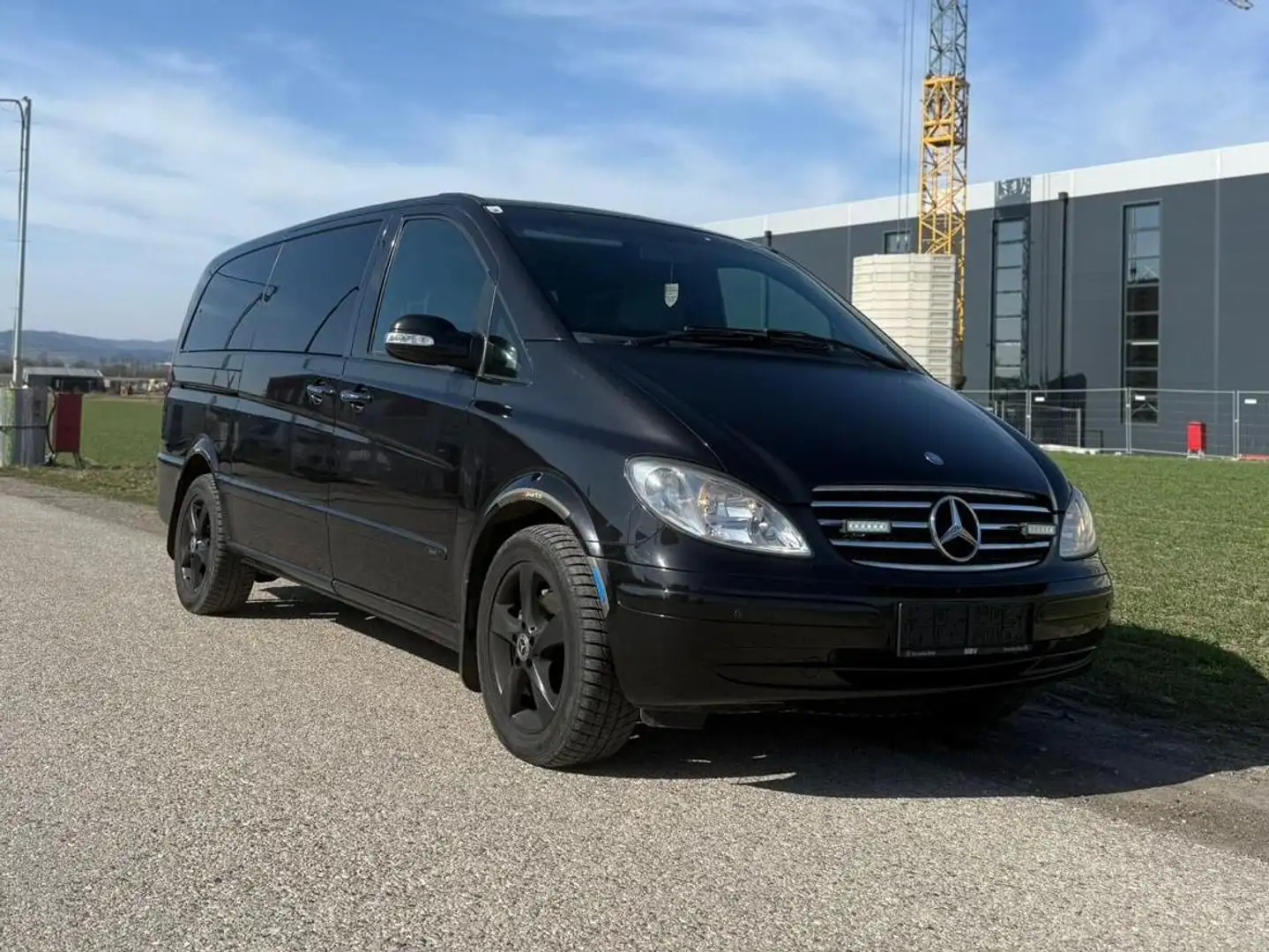 Mercedes-Benz Viano Viano Ambiente lang 3,0 CDI Aut. Ambiente Schwarz - 1
