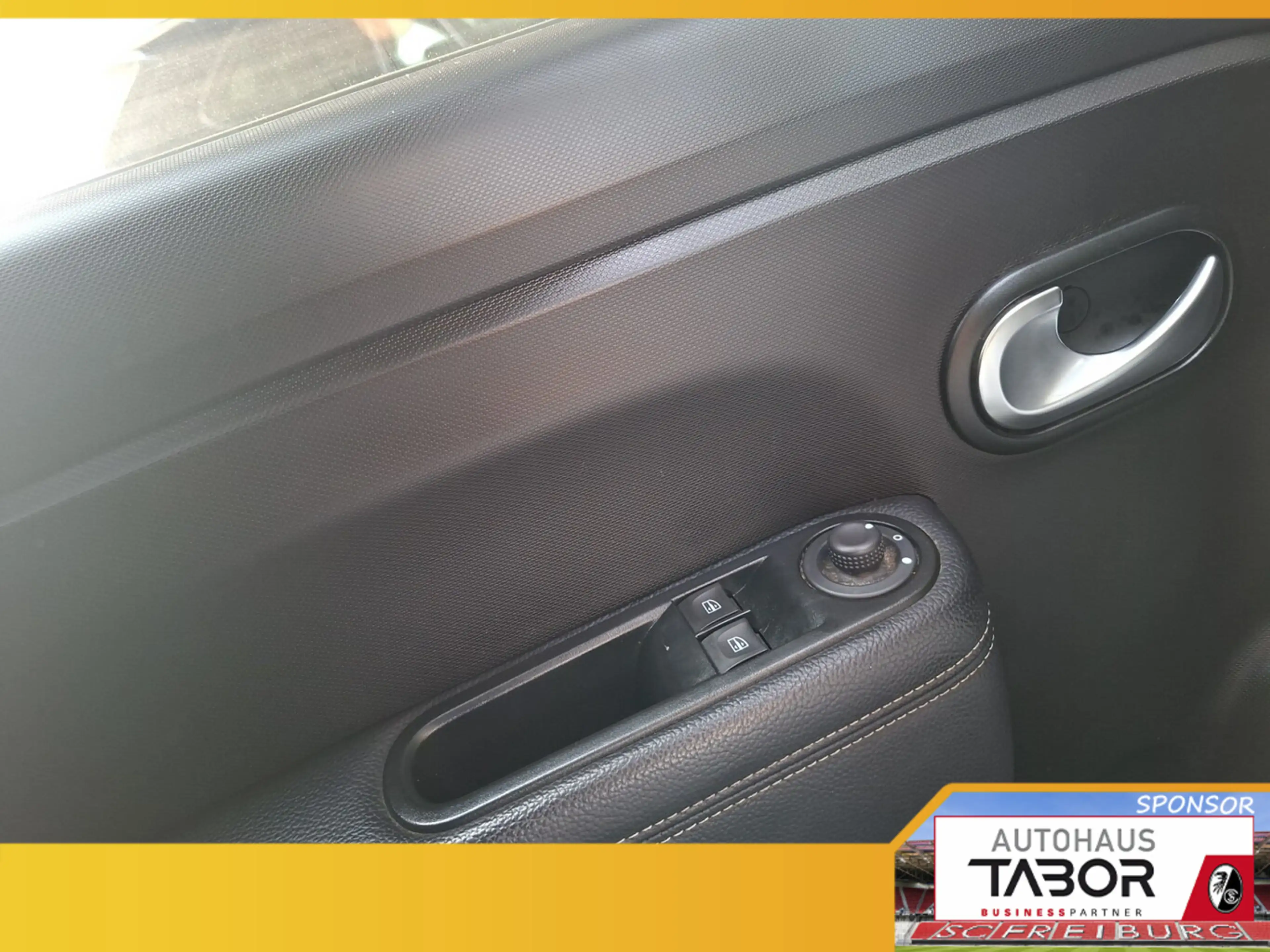 Renault Twingo 1.0 SCe 65 Urban Night Faltdach Nav PDC — photo 10
