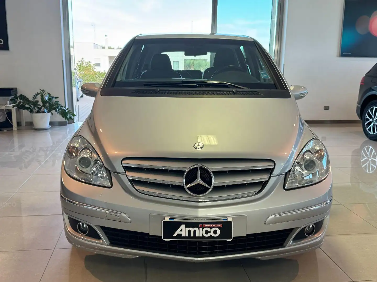 Mercedes-Benz B 180 CDI Sport Auto Solo 110.000km Grigio - 2