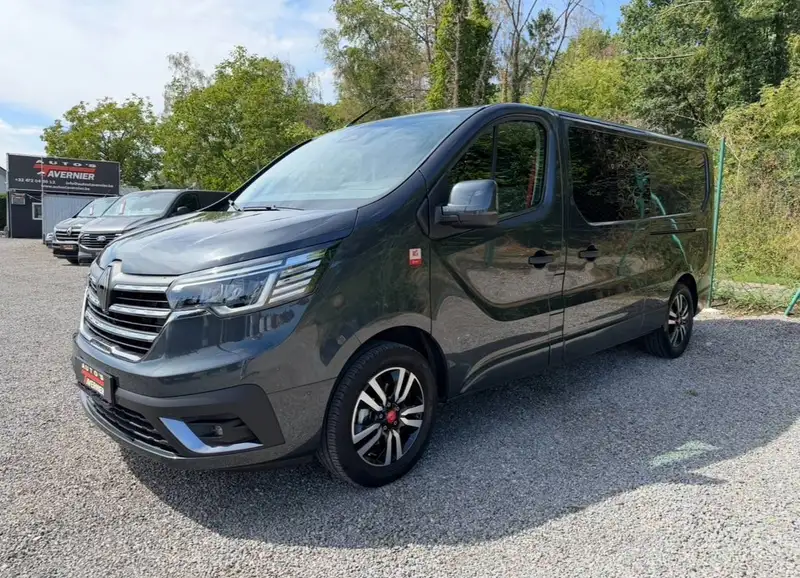 RENAULT Trafic