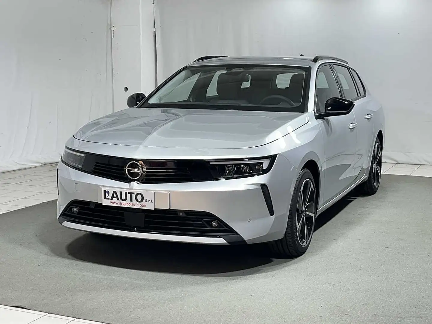 Opel Astra 1.2 Turbo 110 CV Sports Tourer Edition Argento - 1
