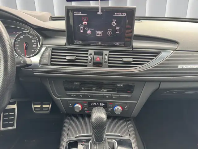 Audi A6 view 14
