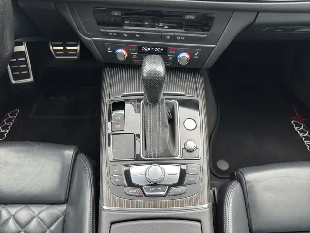 Audi A6 view 15