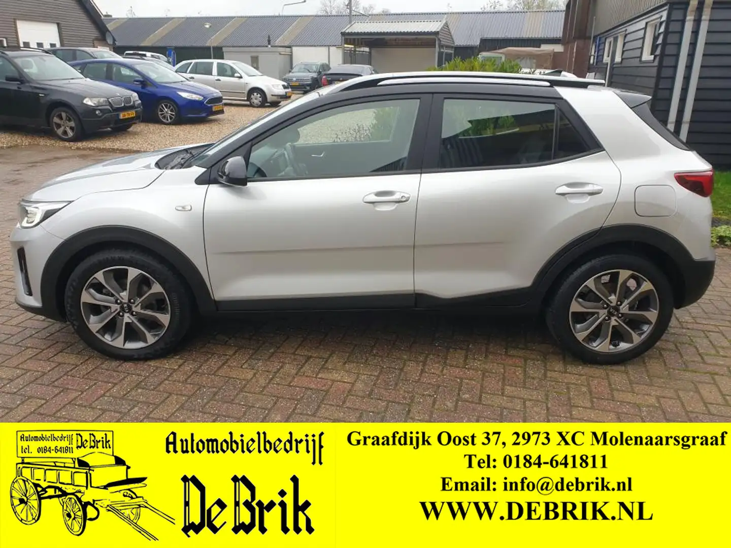 Kia Stonic 1.0 T-GDi DynamicLine Grijs - 2