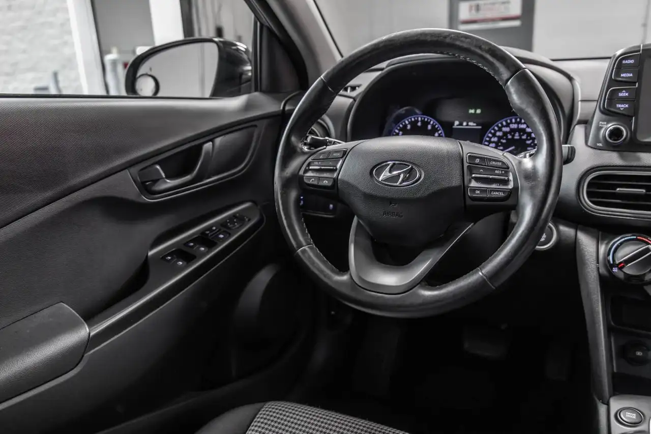 Hyundai KONA photo Hyundai KONA