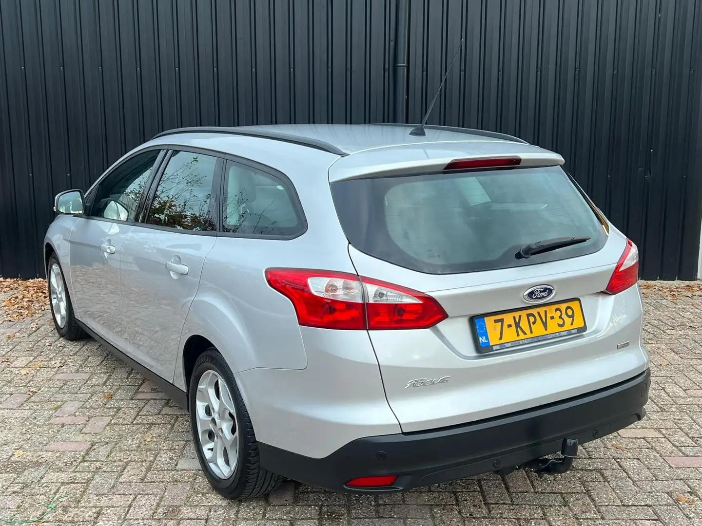 Ford Focus 1.0 EcoBoost Wagon | Trekhaak | Cruisecontrol | Gris - 2