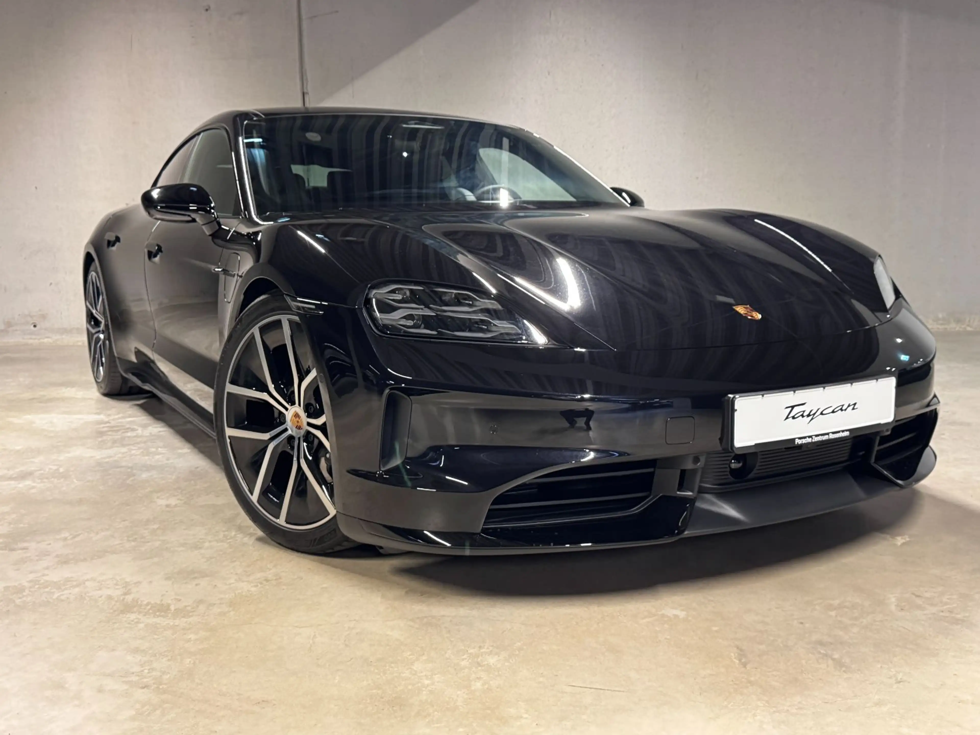 Porsche Taycan 4 Black Edition |HA-Lenkung |BOSE |Lederausstattun — photo 8