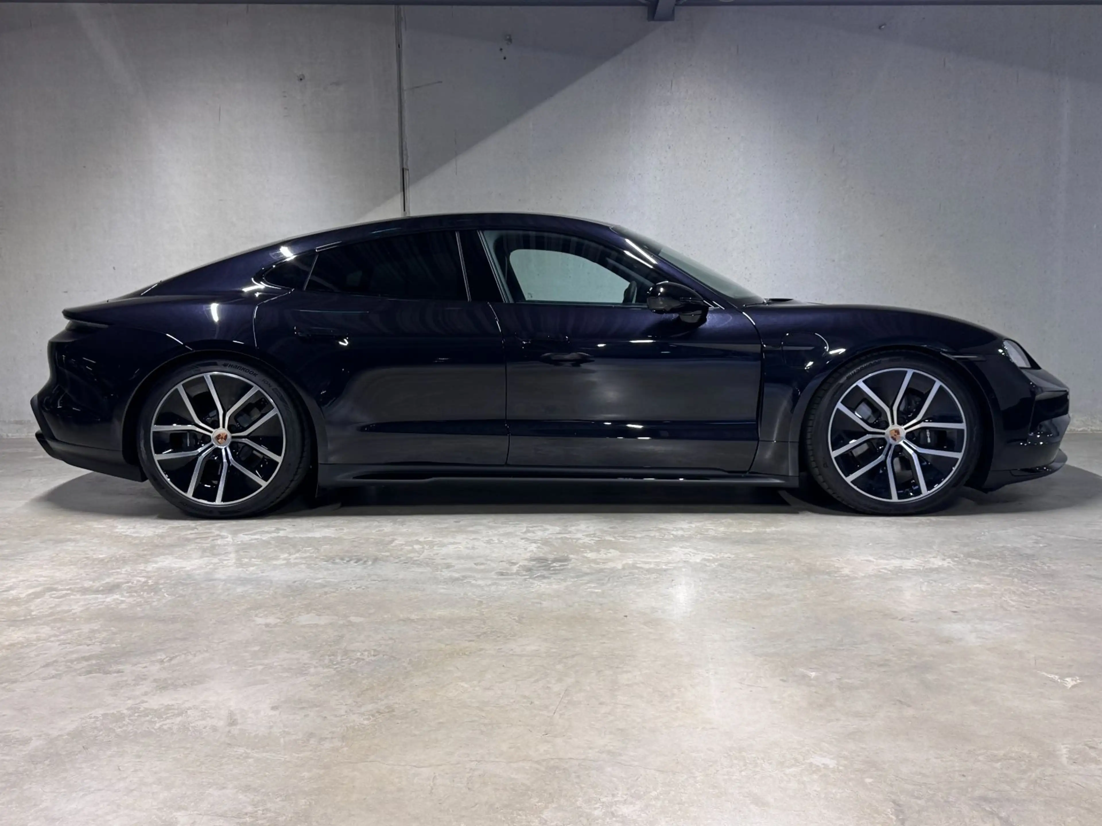 Porsche Taycan 4 Black Edition |HA-Lenkung |BOSE |Lederausstattun — photo 7