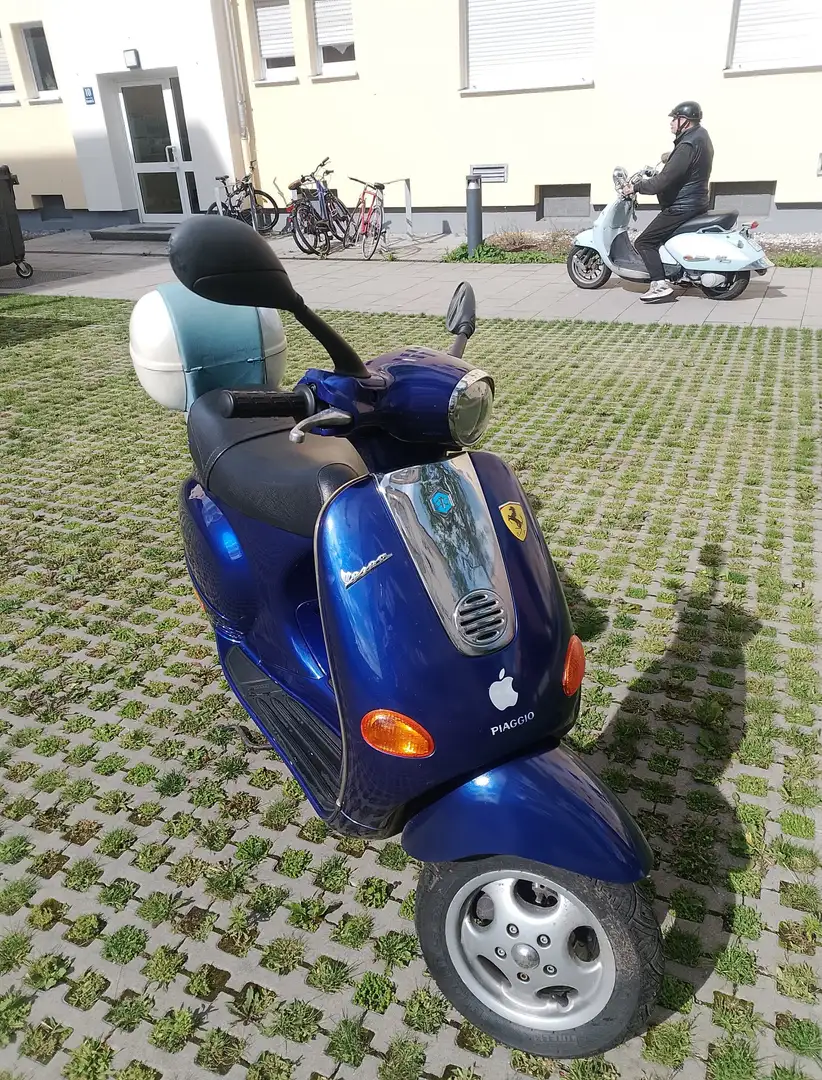 Vespa ET 4 125 ccm wegen auswandern zu verkaufen Blu/Azzurro - 1
