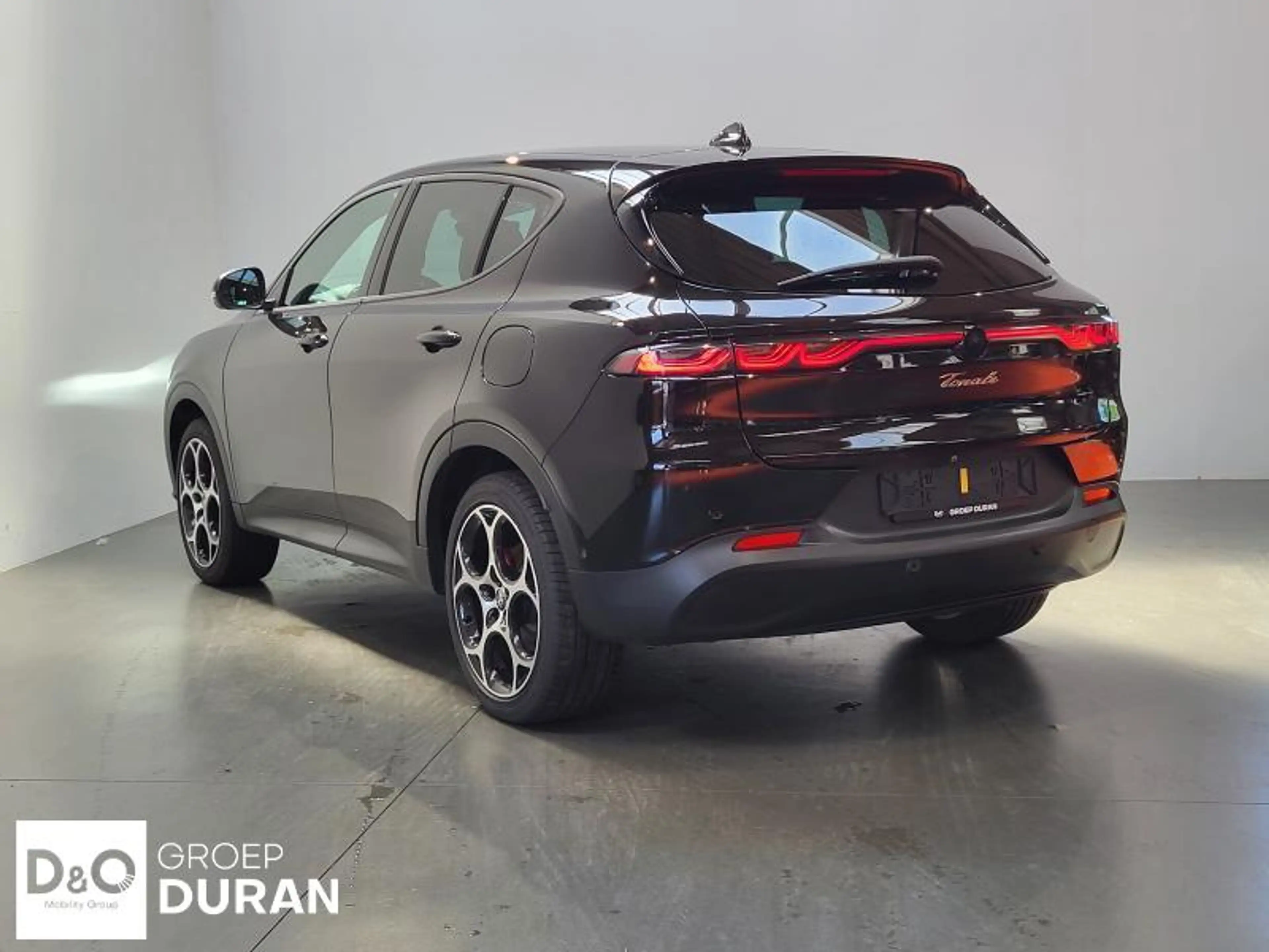Alfa Romeo Tonale Sprint Plug-in Hybrid Q4 190 — photo 3
