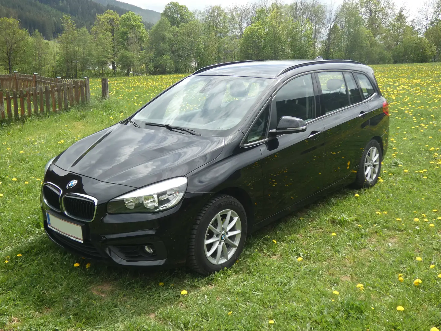 BMW 216 216d Gran Tourer Schwarz - 2