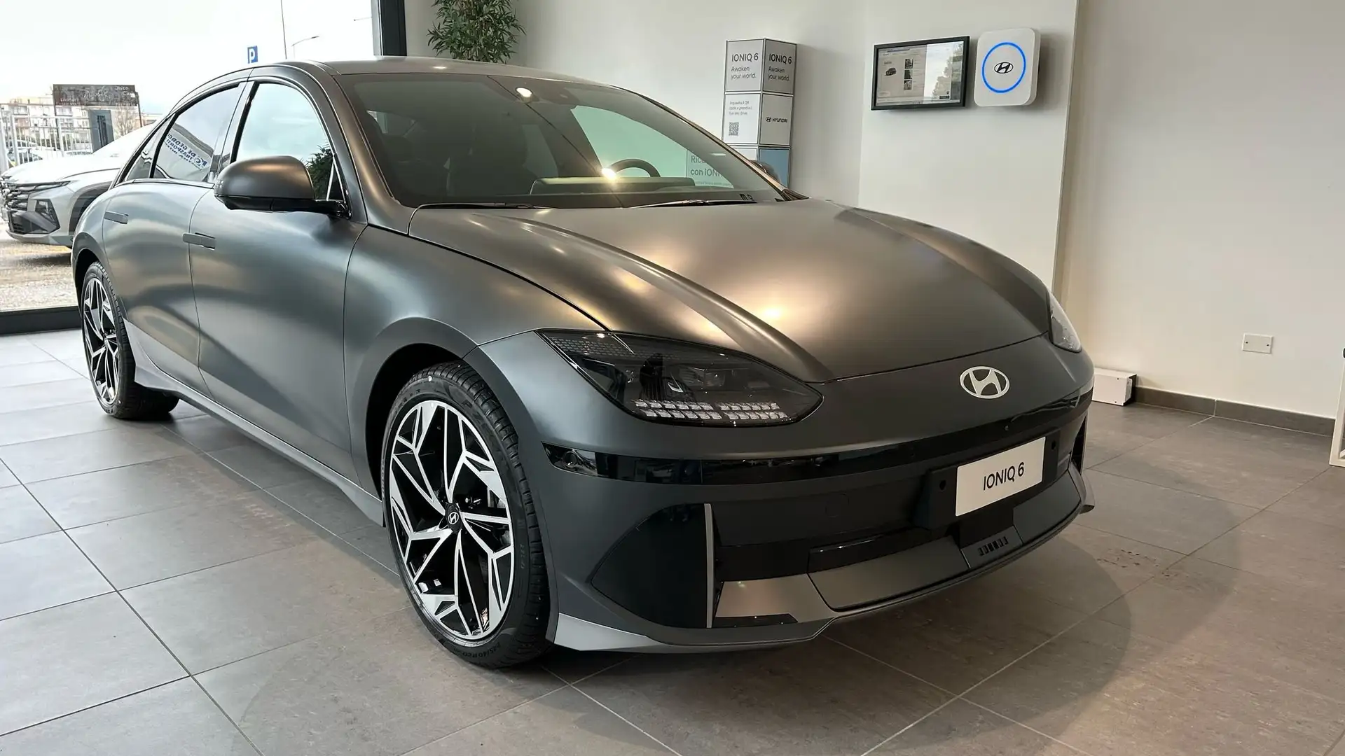 Hyundai IONIQ 6 Ioniq 6 77,4 kWh Evolution rwd Nero - 2